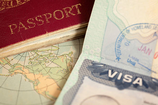 Ilustrasi layanan visa dan dokumen perjalanan